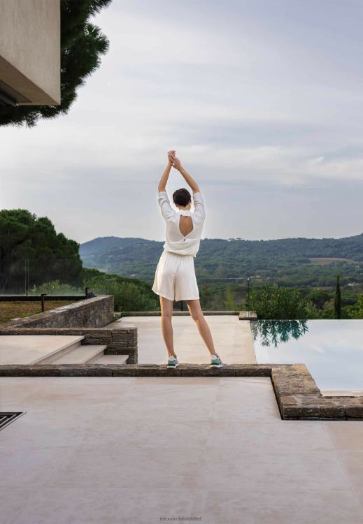 Mexx Loose Fit Shorts Off White Beige 0T44H4 Women